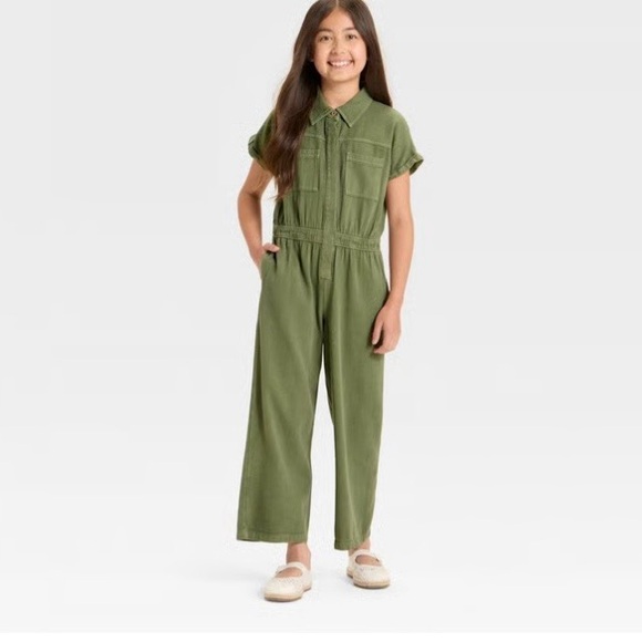 Cat & Jack Other - NWT Cat & Jack Girls Short Sleeve Jumpsuit- Dark Olive (M)